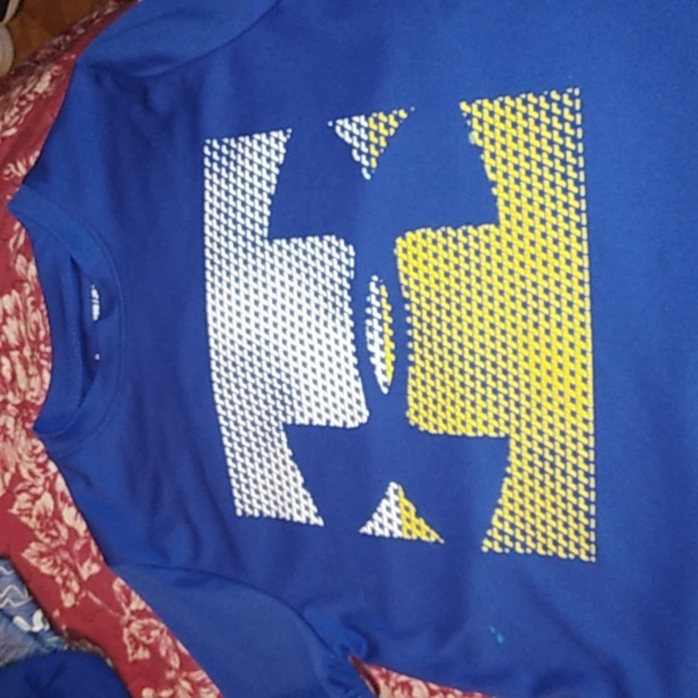 Under armor size small youth